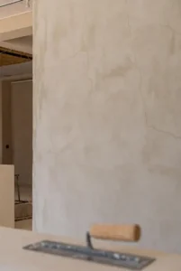 اجرا گچ زیر کار